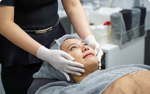 受付・問診表の記入